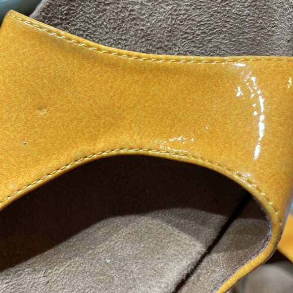 Attention orange low wedge slides (sz 8) - Picture 9 of 9